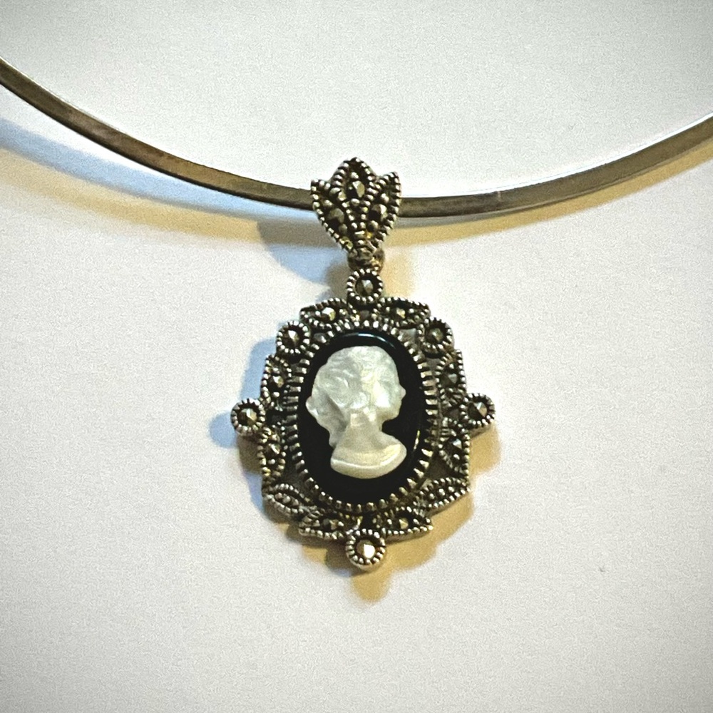 Vintage Sterling Silver Mother of Pearl, Black Onyx, Marcasite Cameo Choker